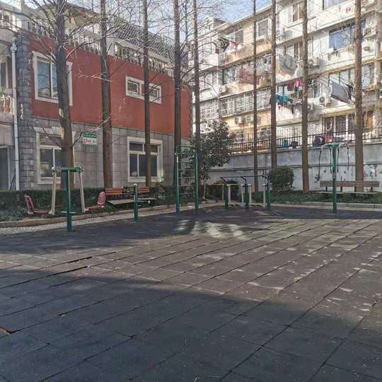 西郊华庭健身点