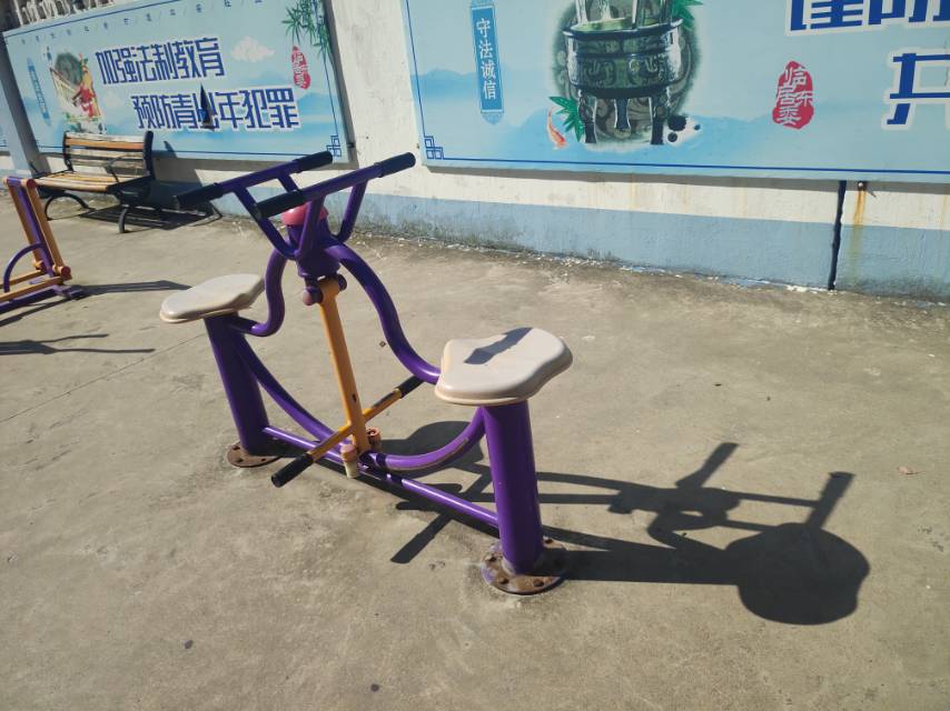 下肢训练器