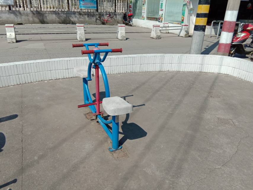 下肢锻炼器