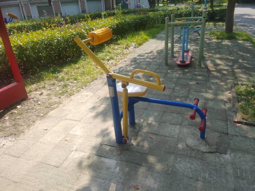 腹背锻炼器