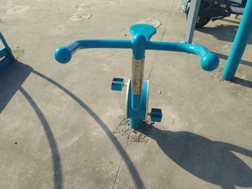 健身车