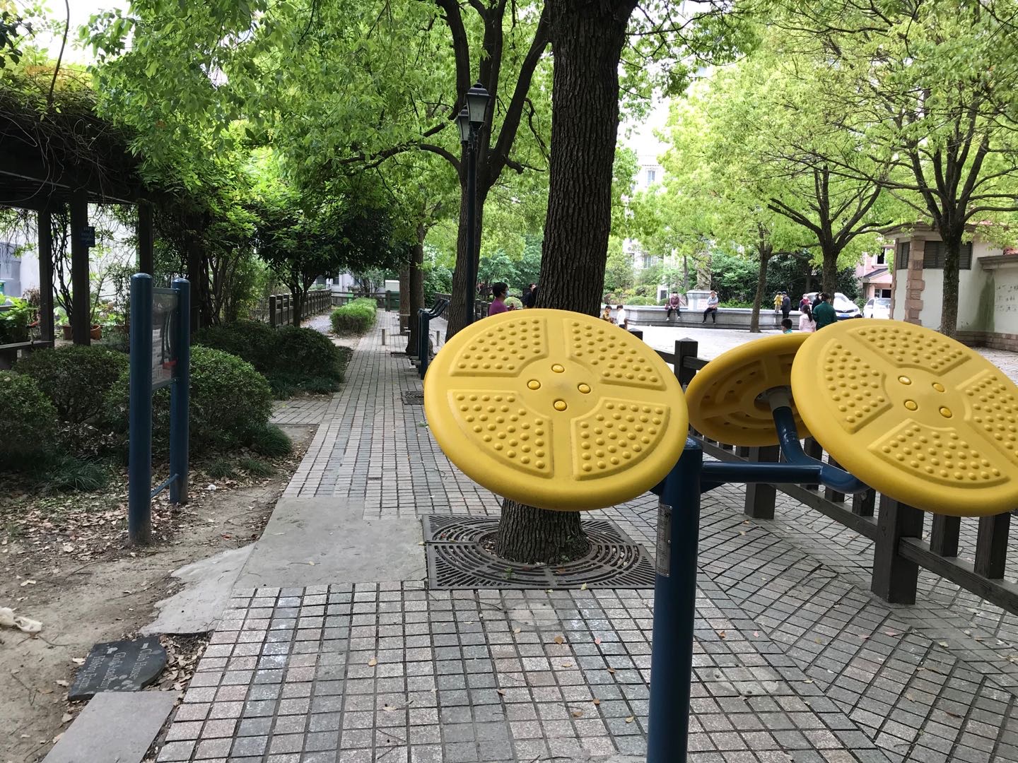 捷克小区市民益智健身苑点