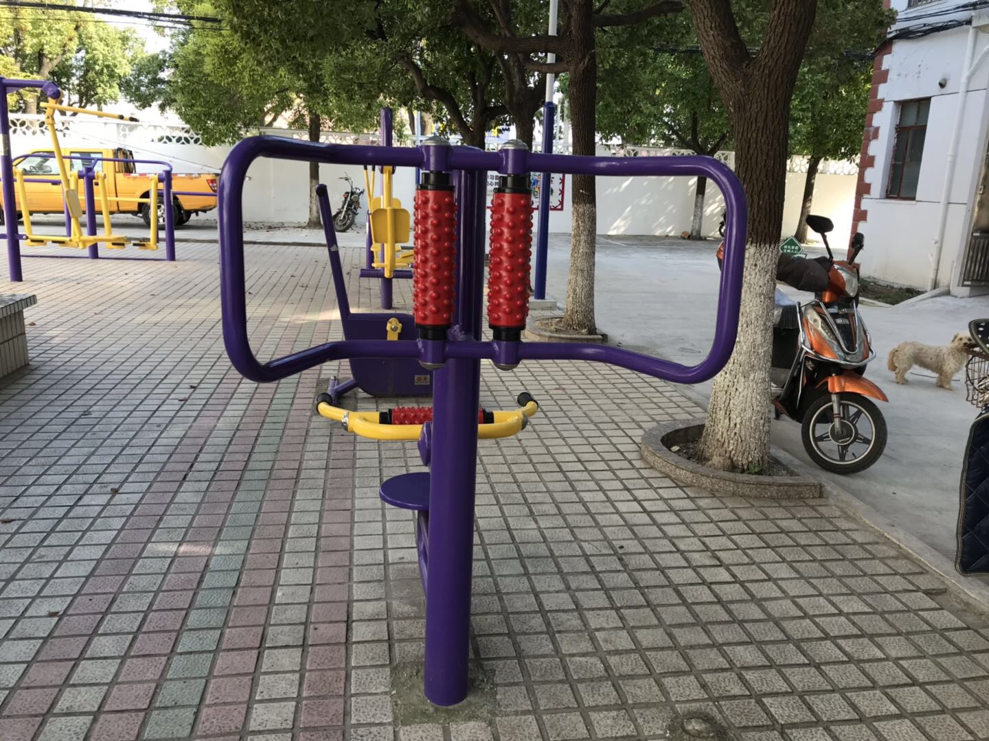腰背按摩器