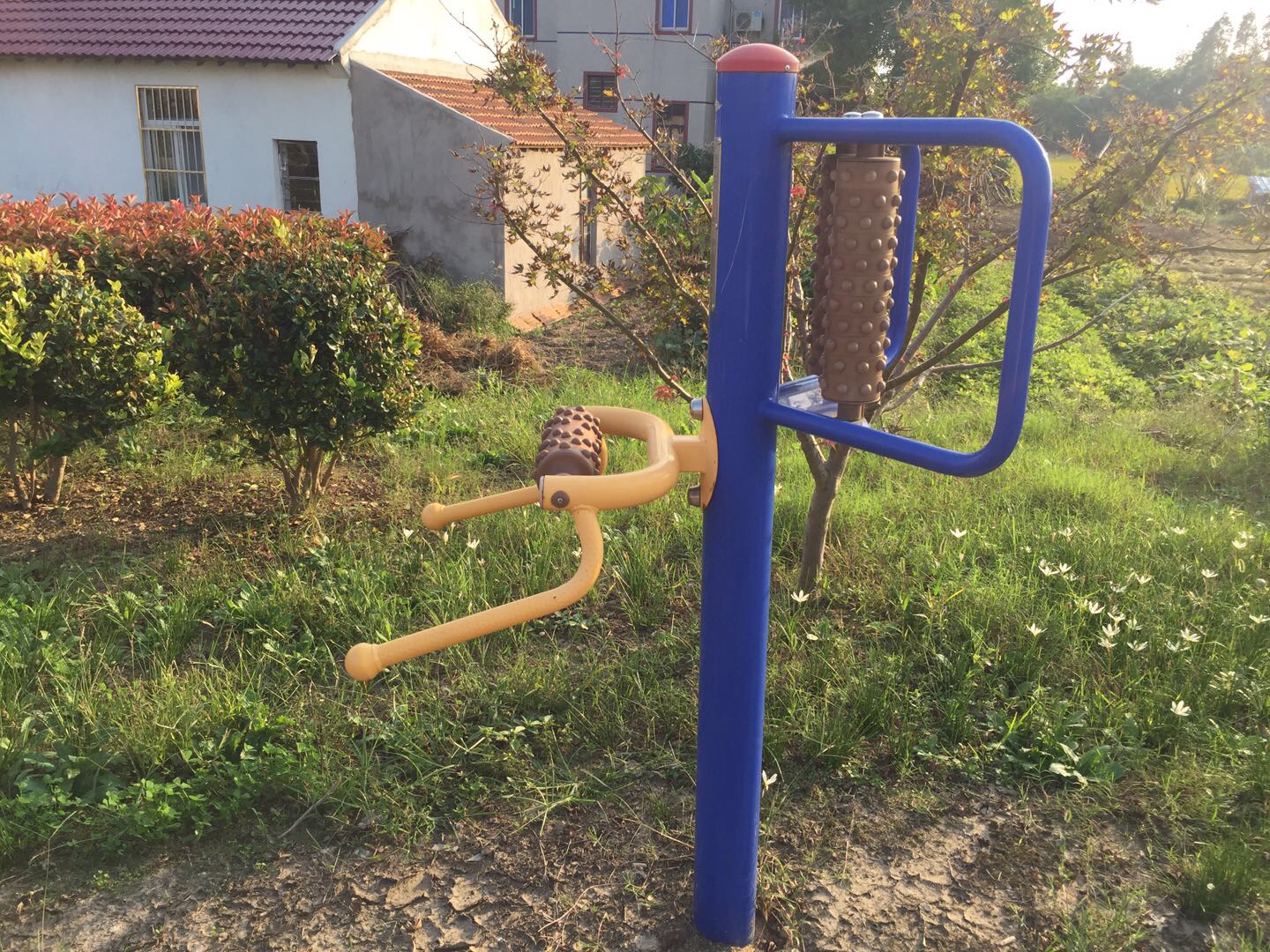 腰背按摩器