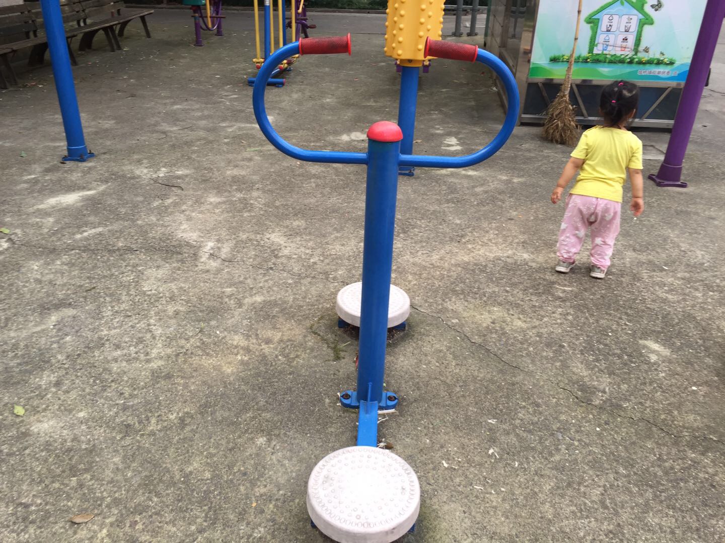 扭腰器