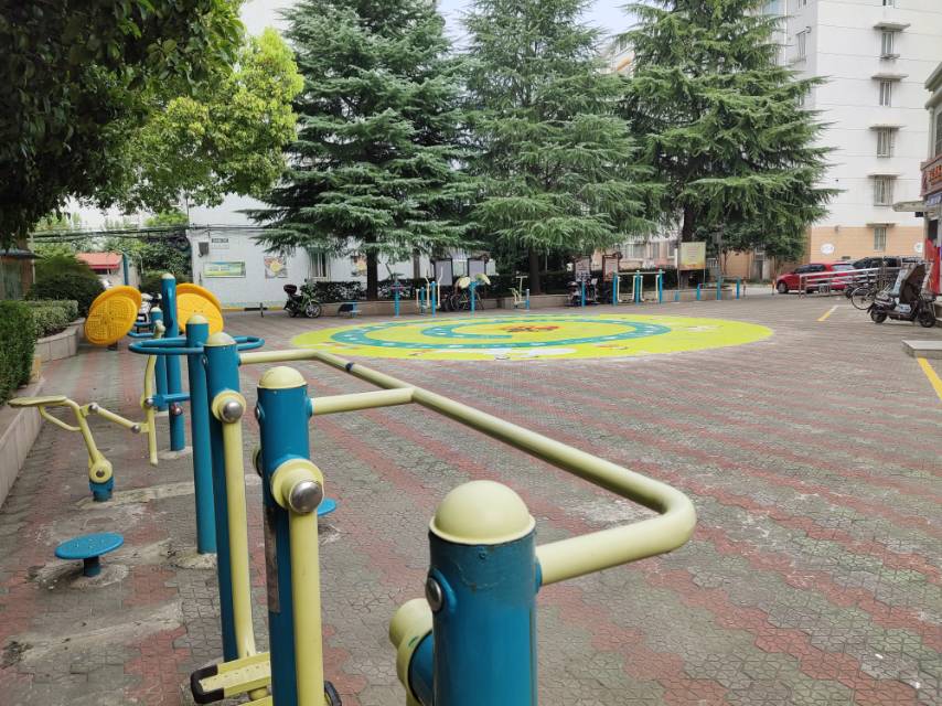 丽景小区健身点