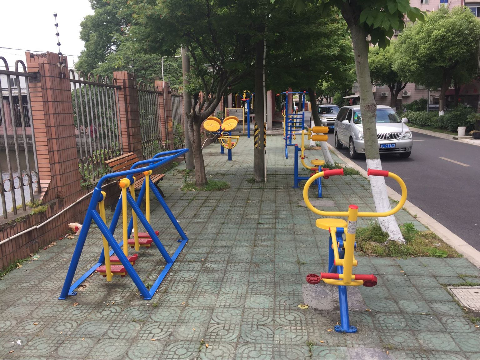 孙桥路居委健身苑点