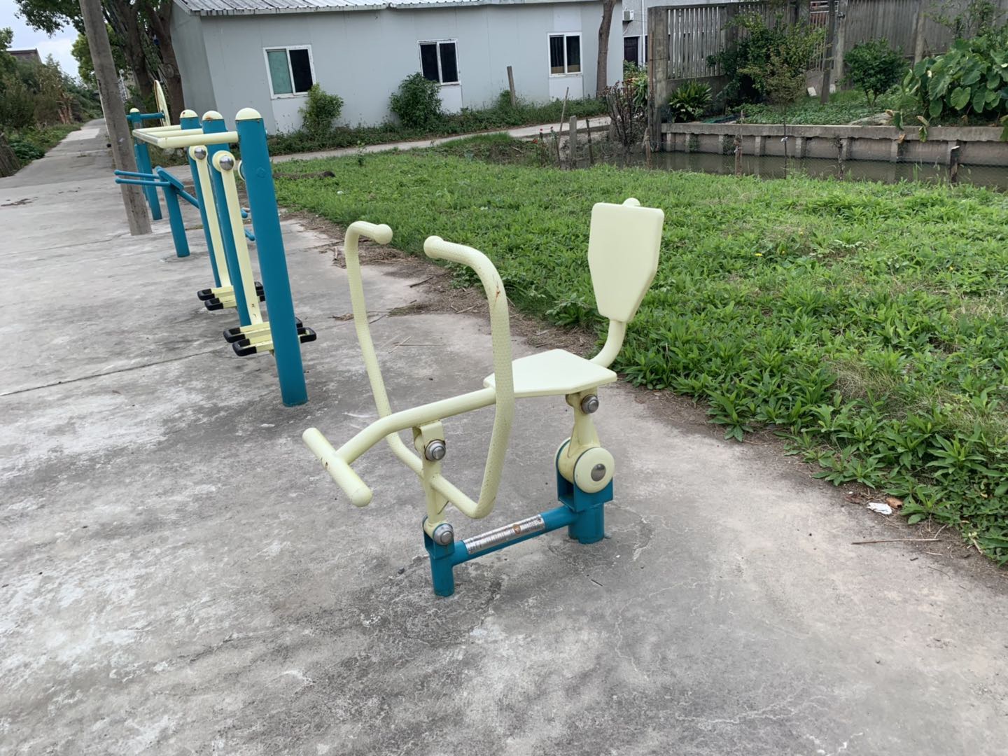 划船器