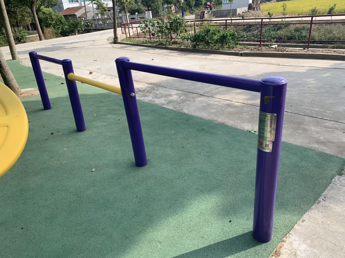 弹振压腿器