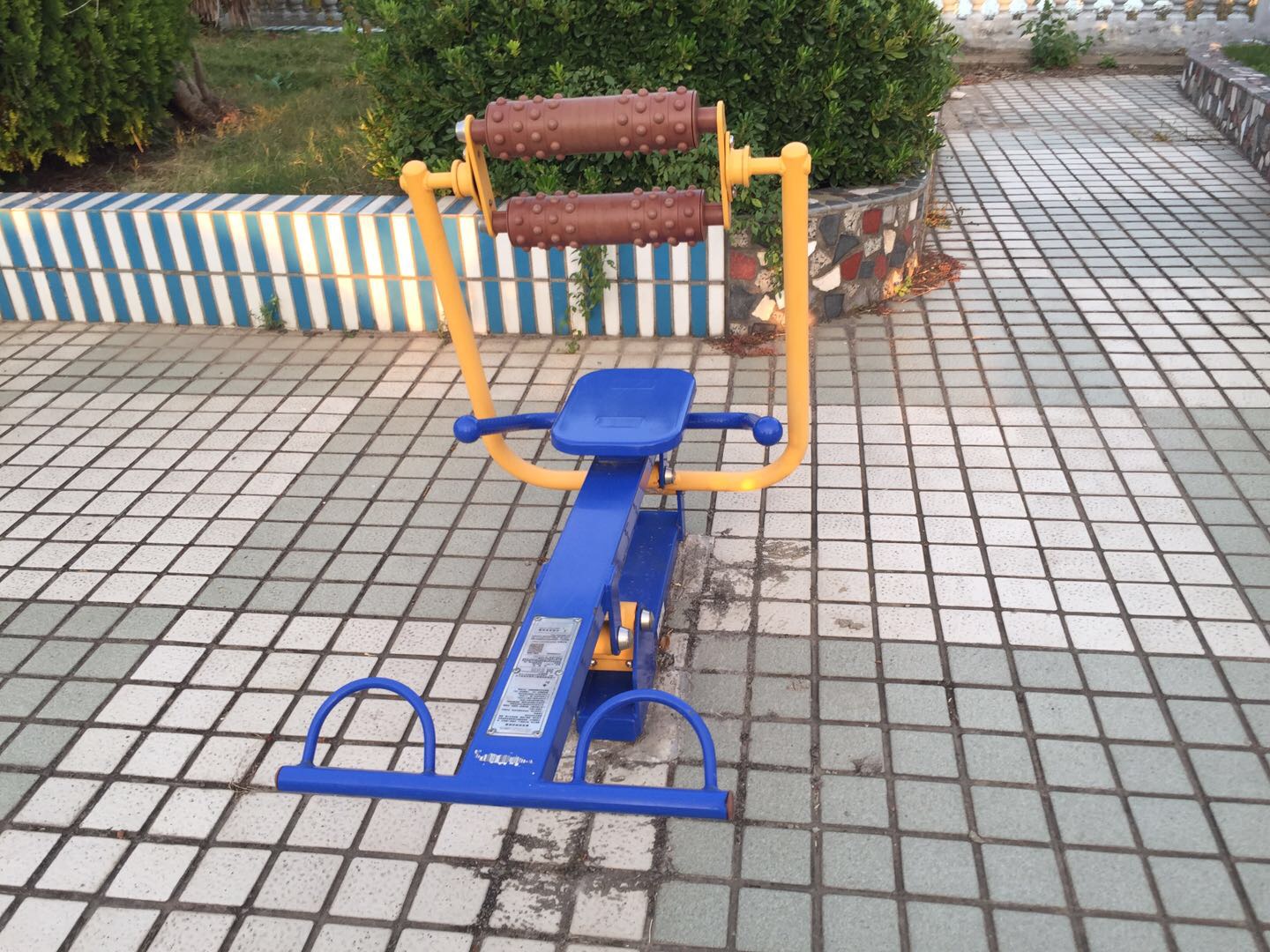 腹背屈伸训练器