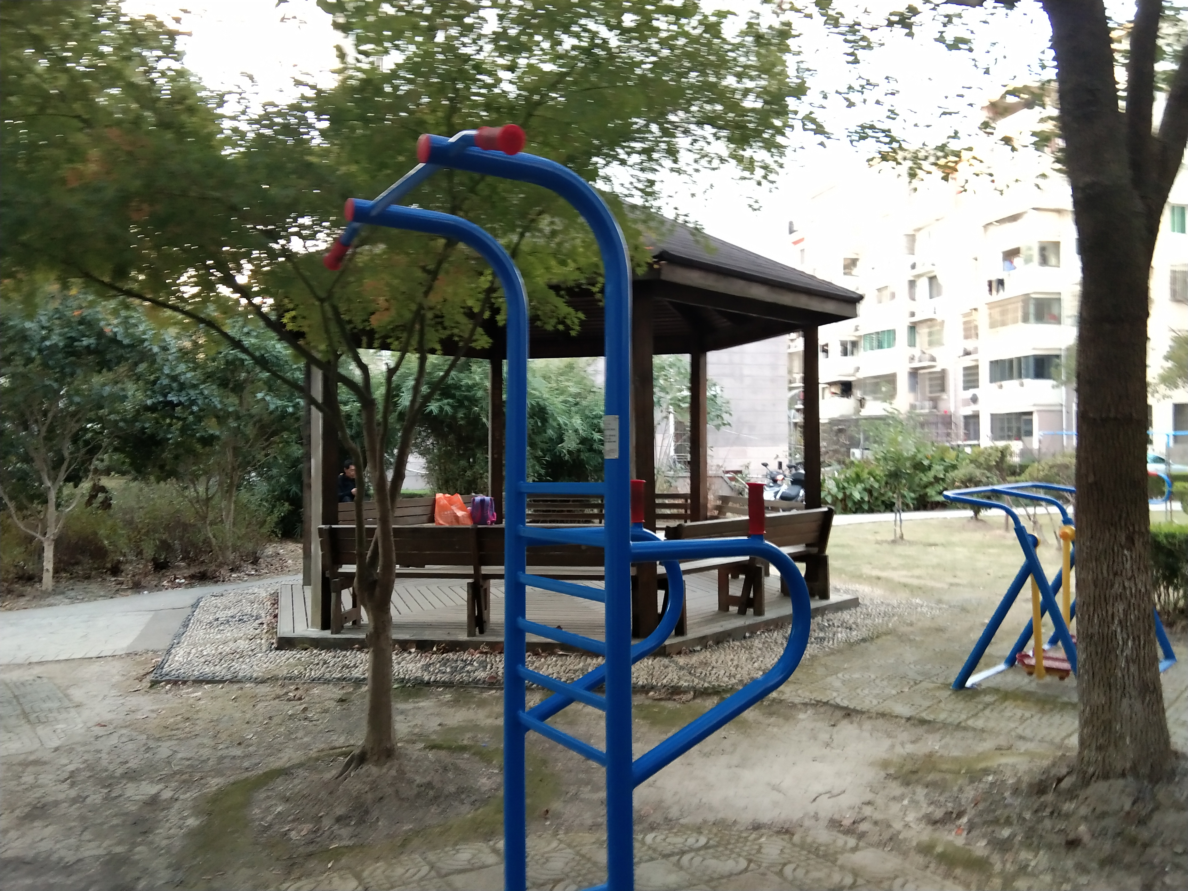 多功能训练器