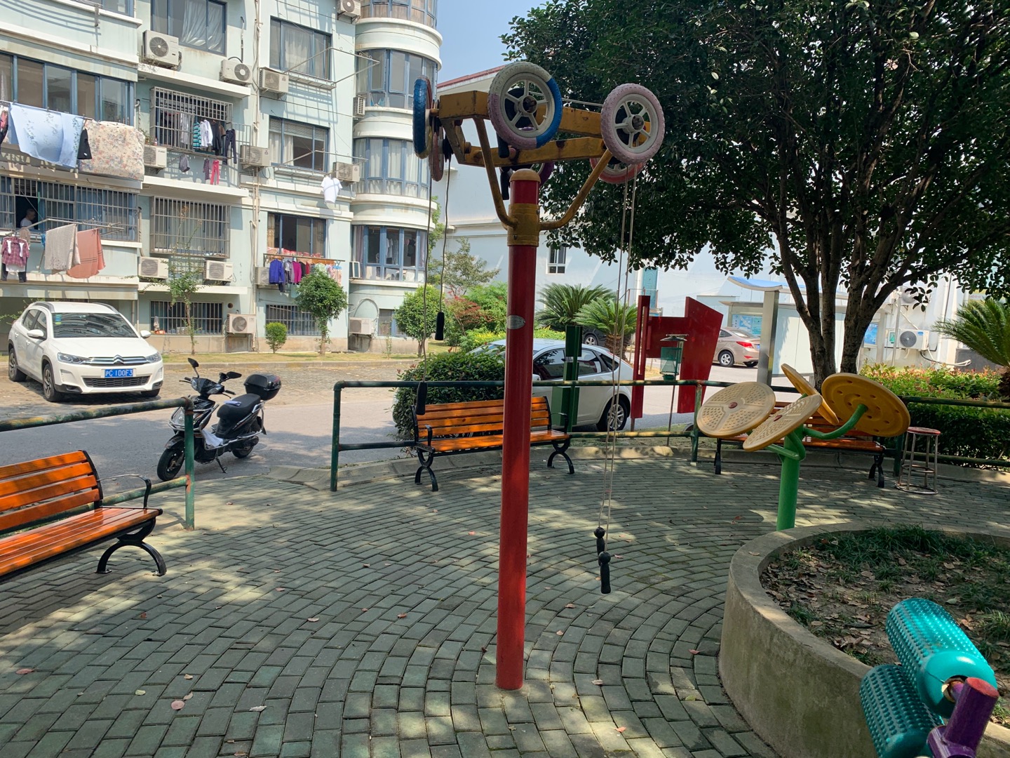 牵引器