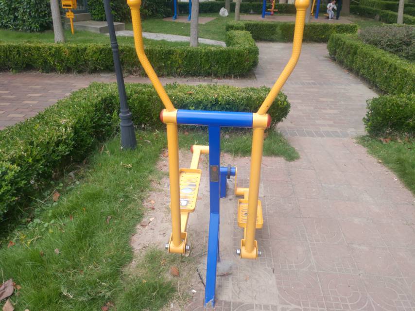 室外椭圆机