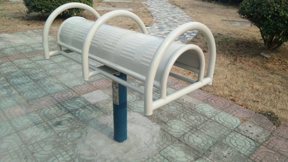 伸腰展背器