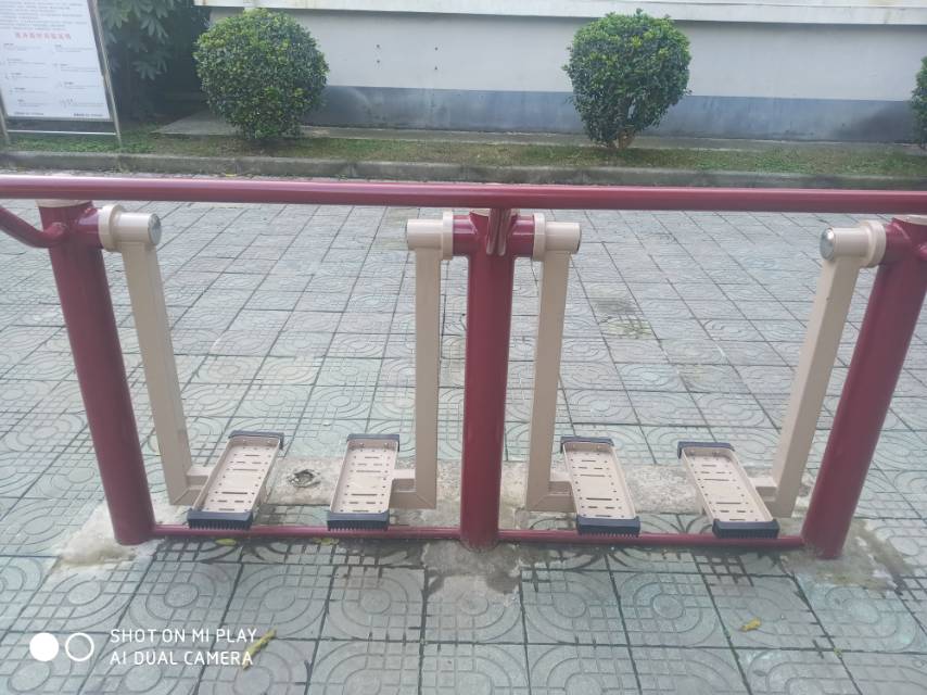 双人漫步器
