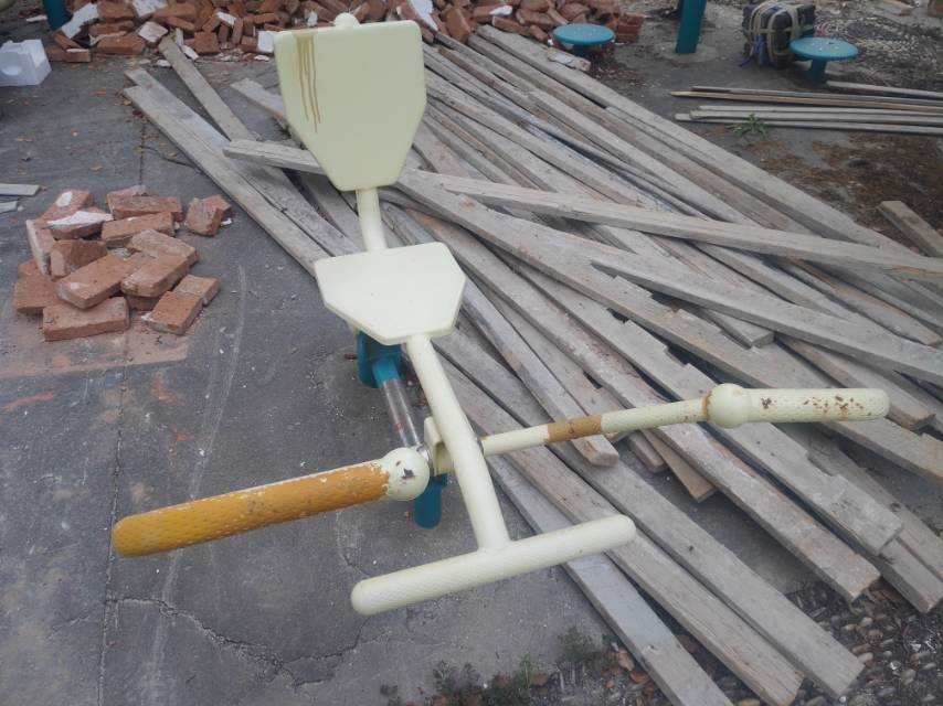划船器
