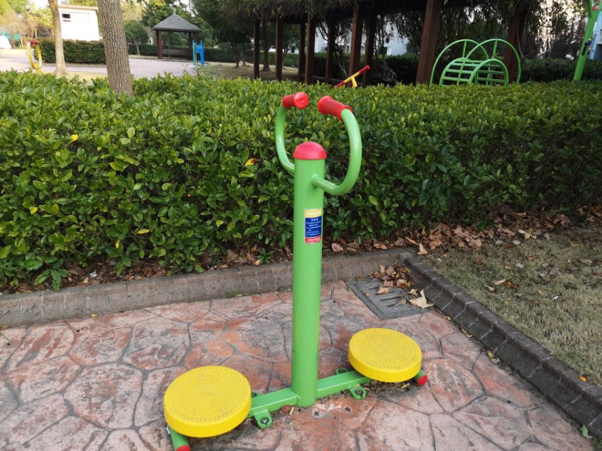 扭腰器