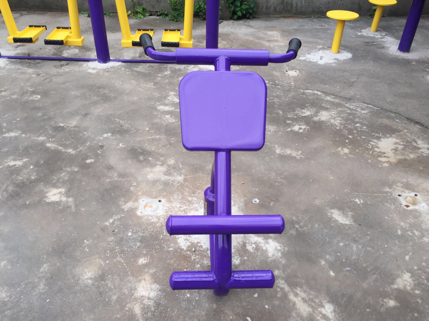 背肌训练器