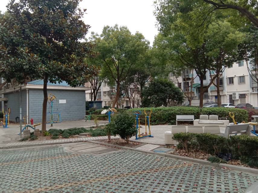 界龙阳光苑（1152）健身点