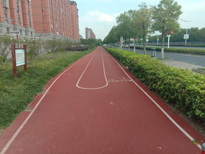 小昆山镇翔昆苑百姓健身步道