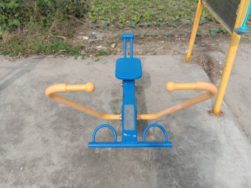 划船器