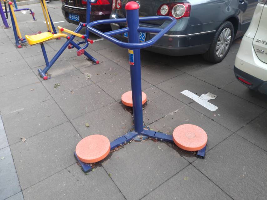 扭腰器