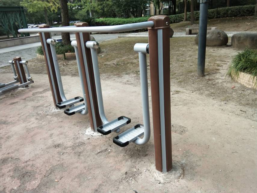 双位太空漫步机