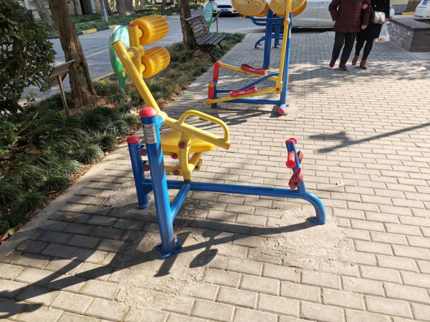 自重腰腹锻炼器