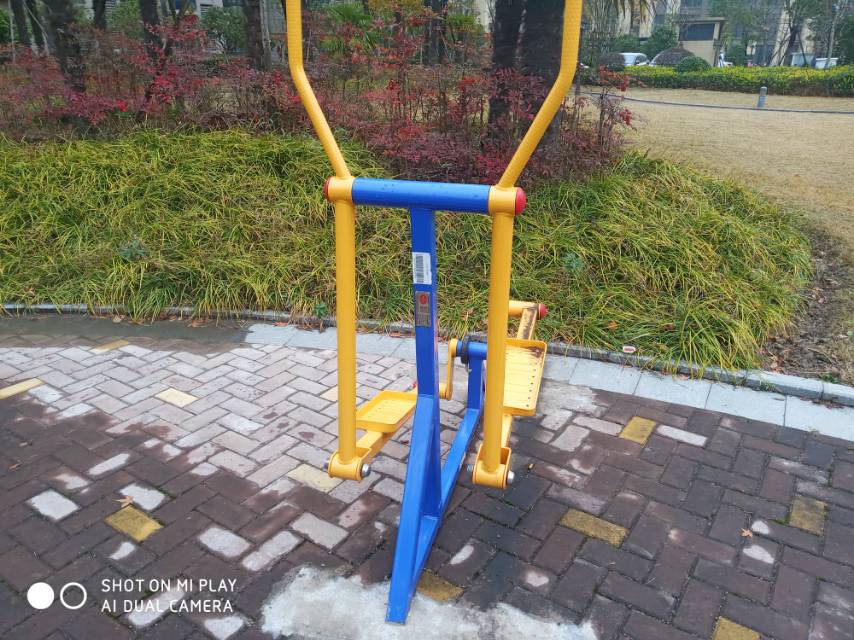 室外椭圆机