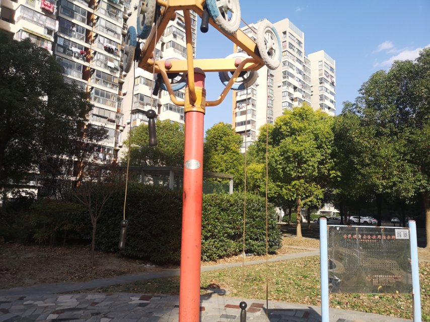 牵引器