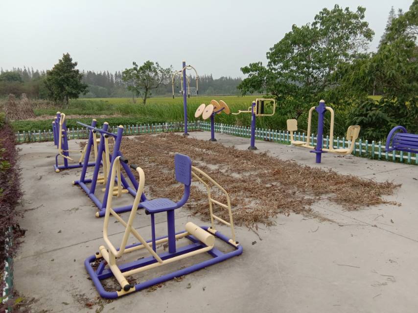 堡镇四滧村13队健身点