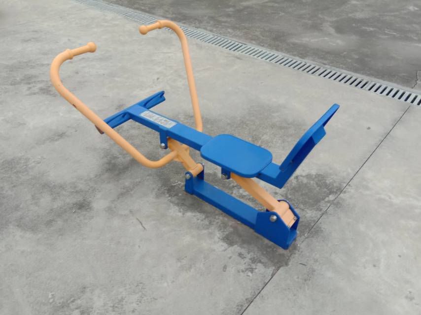 划船器