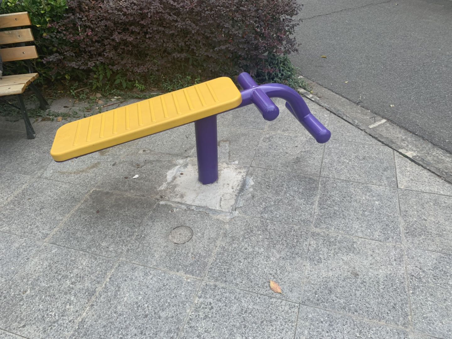 单人腹肌架