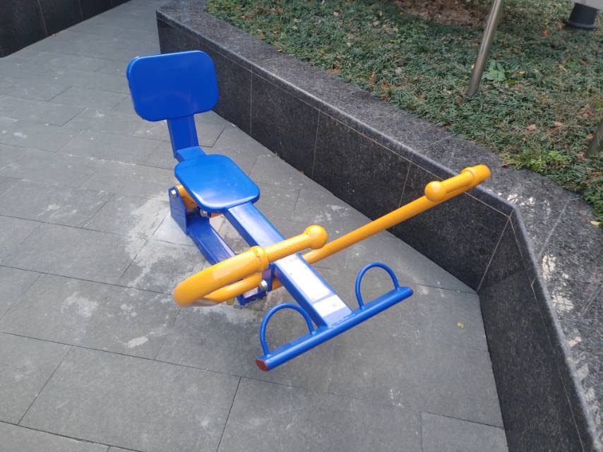 划船器
