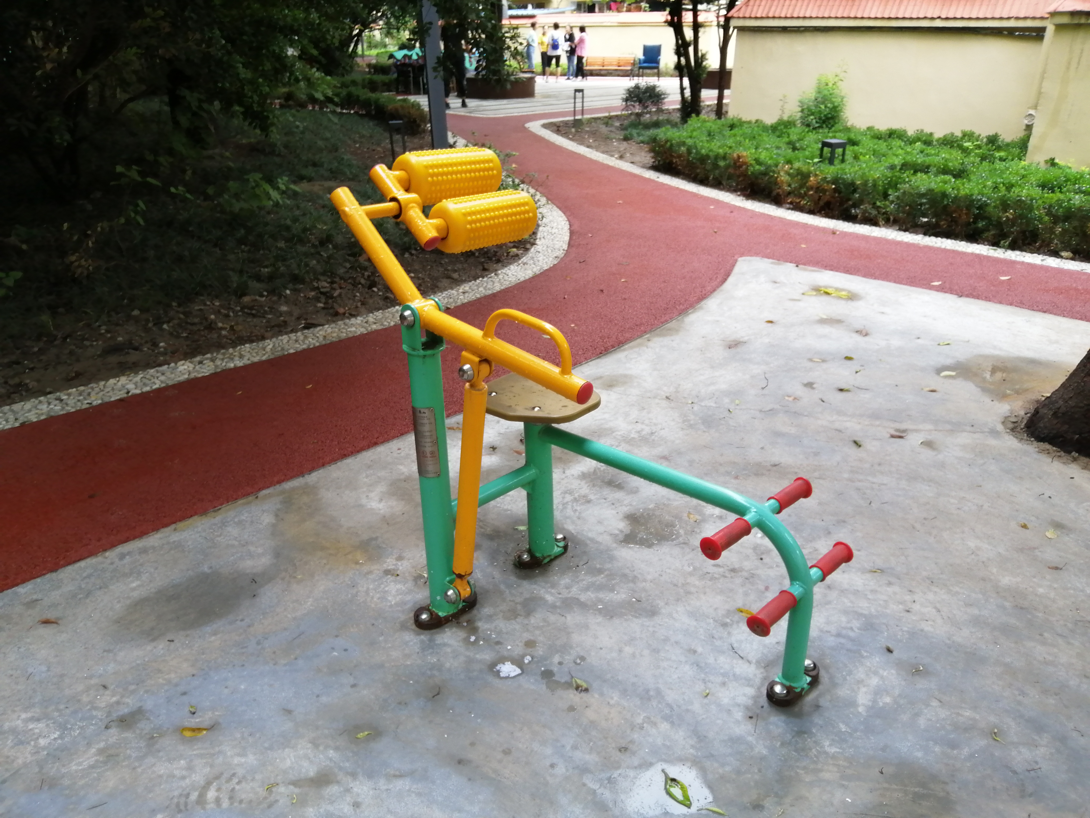 腹背锻炼器