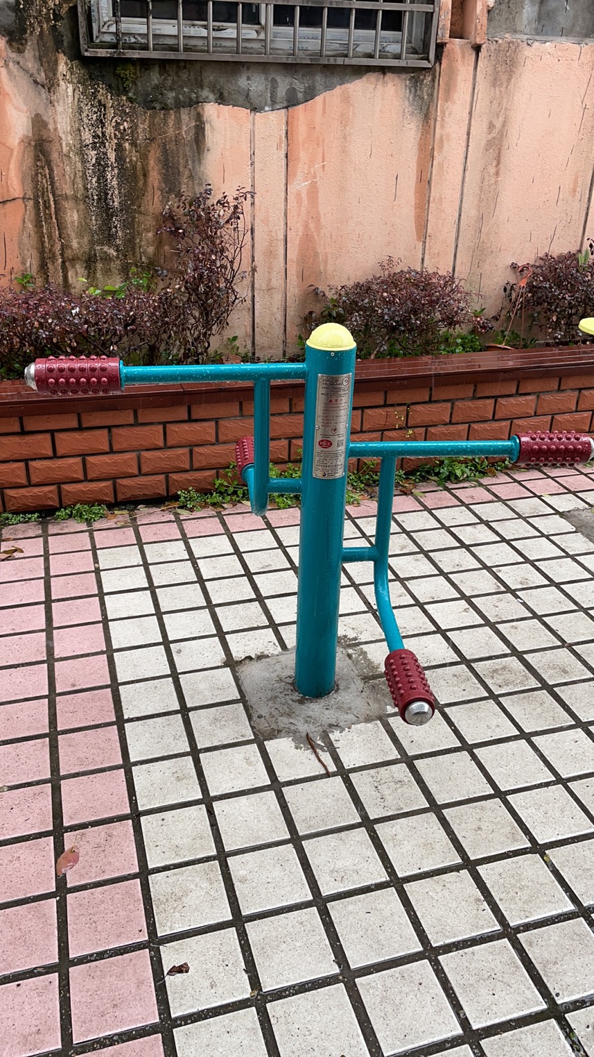 四级压腿按摩器