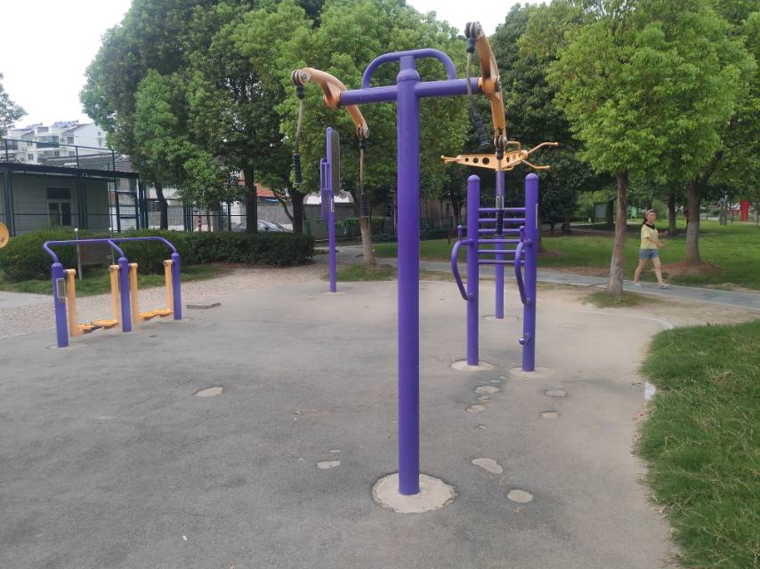 牵引器