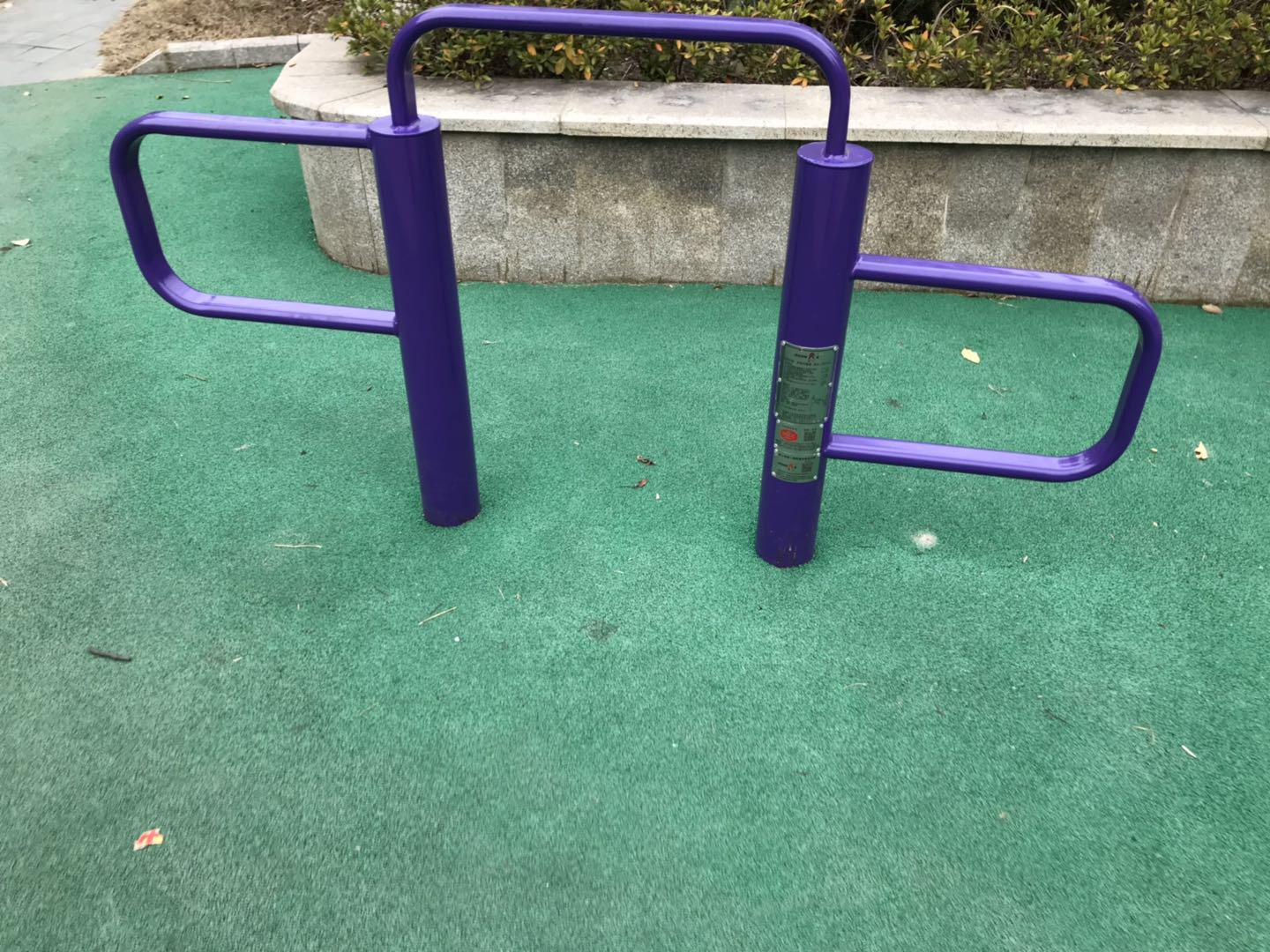 弹振压腿器