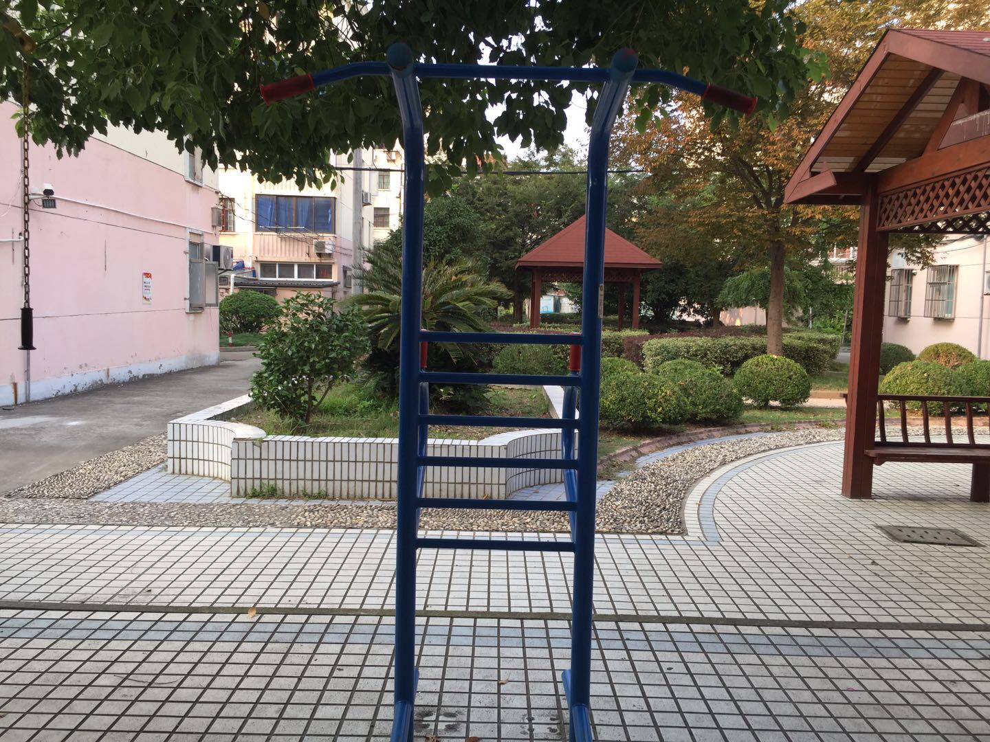 多功能训练器