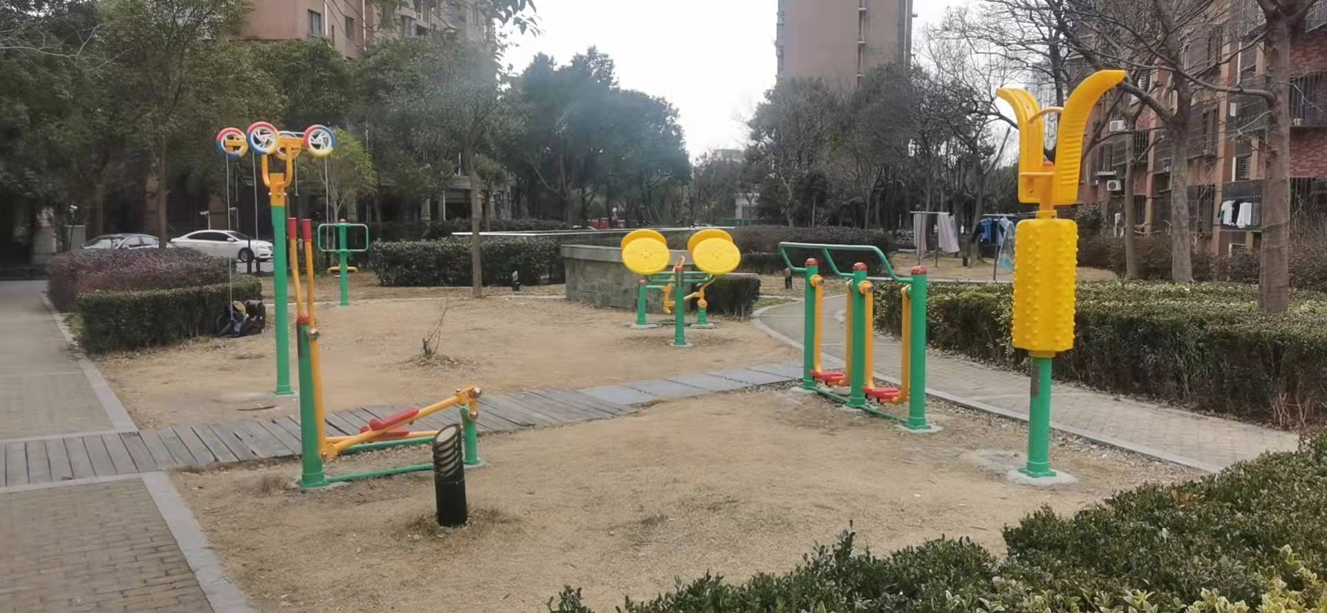 和憬家园健身点