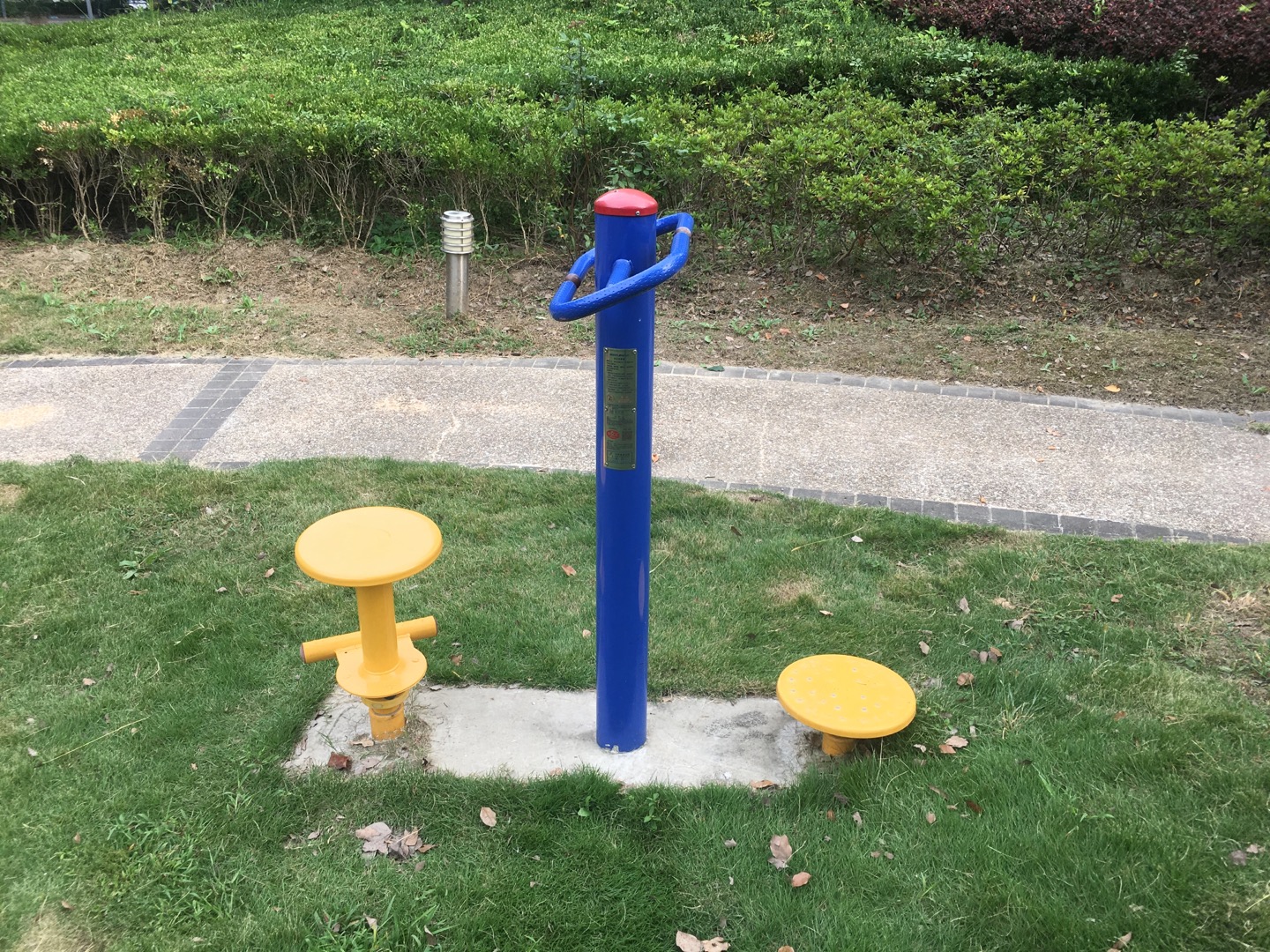 双位扭腰器