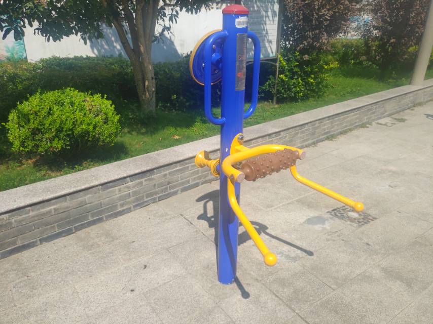 多功能锻炼器