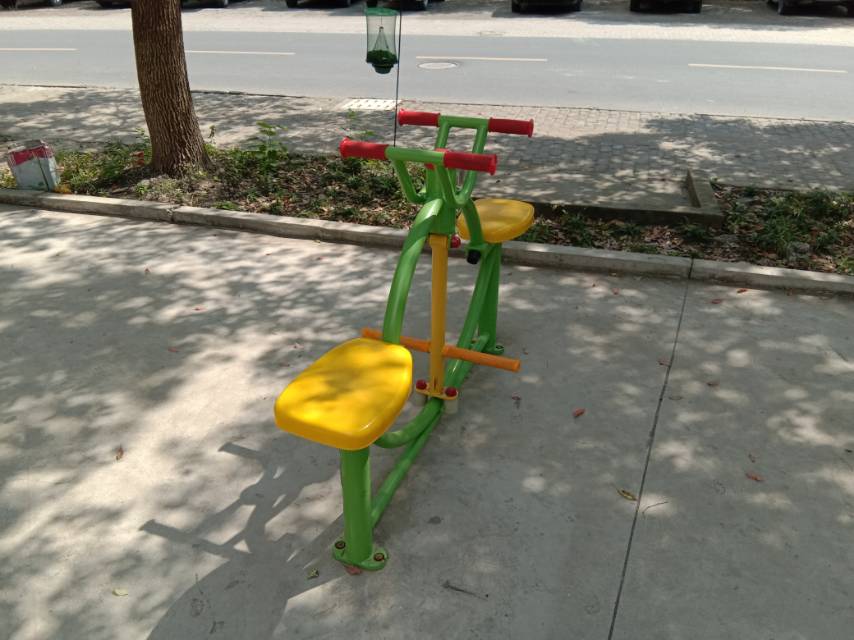 下肢康复器