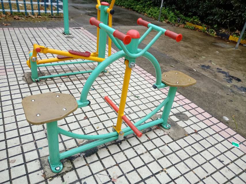 下肢康复器