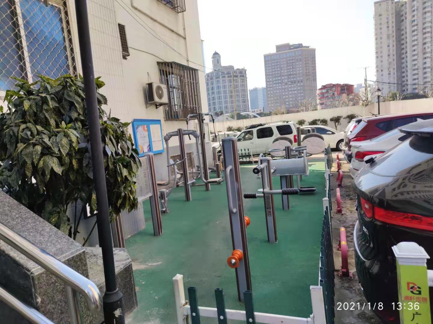 静安区北站街道晋元居委健身点（ 晋元路88弄）