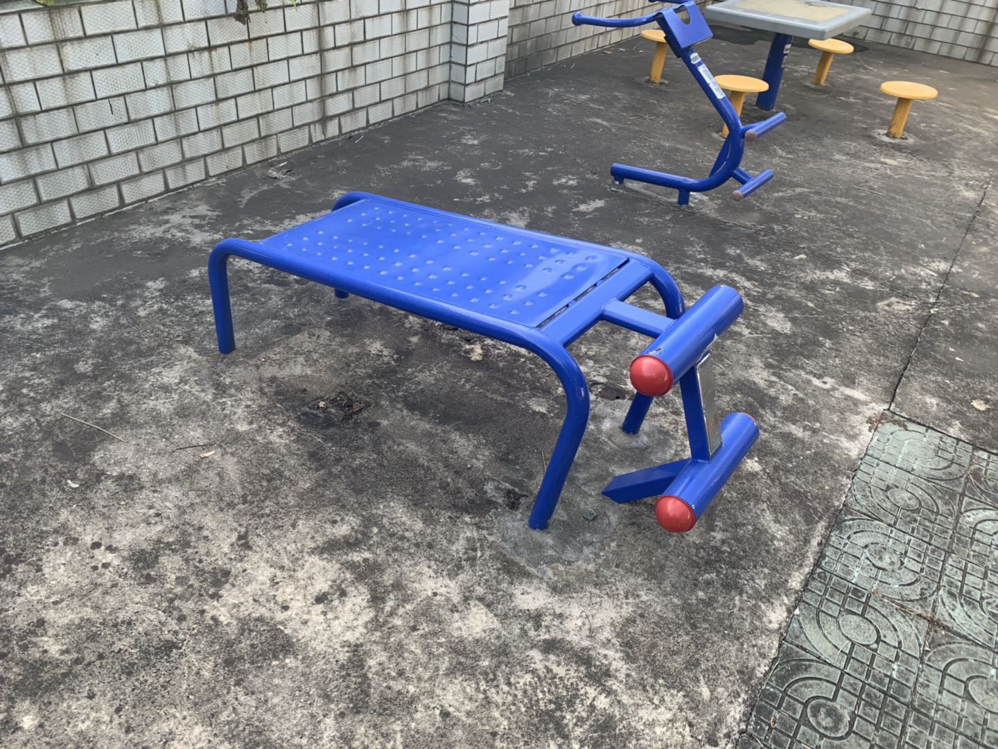 仰卧起坐板