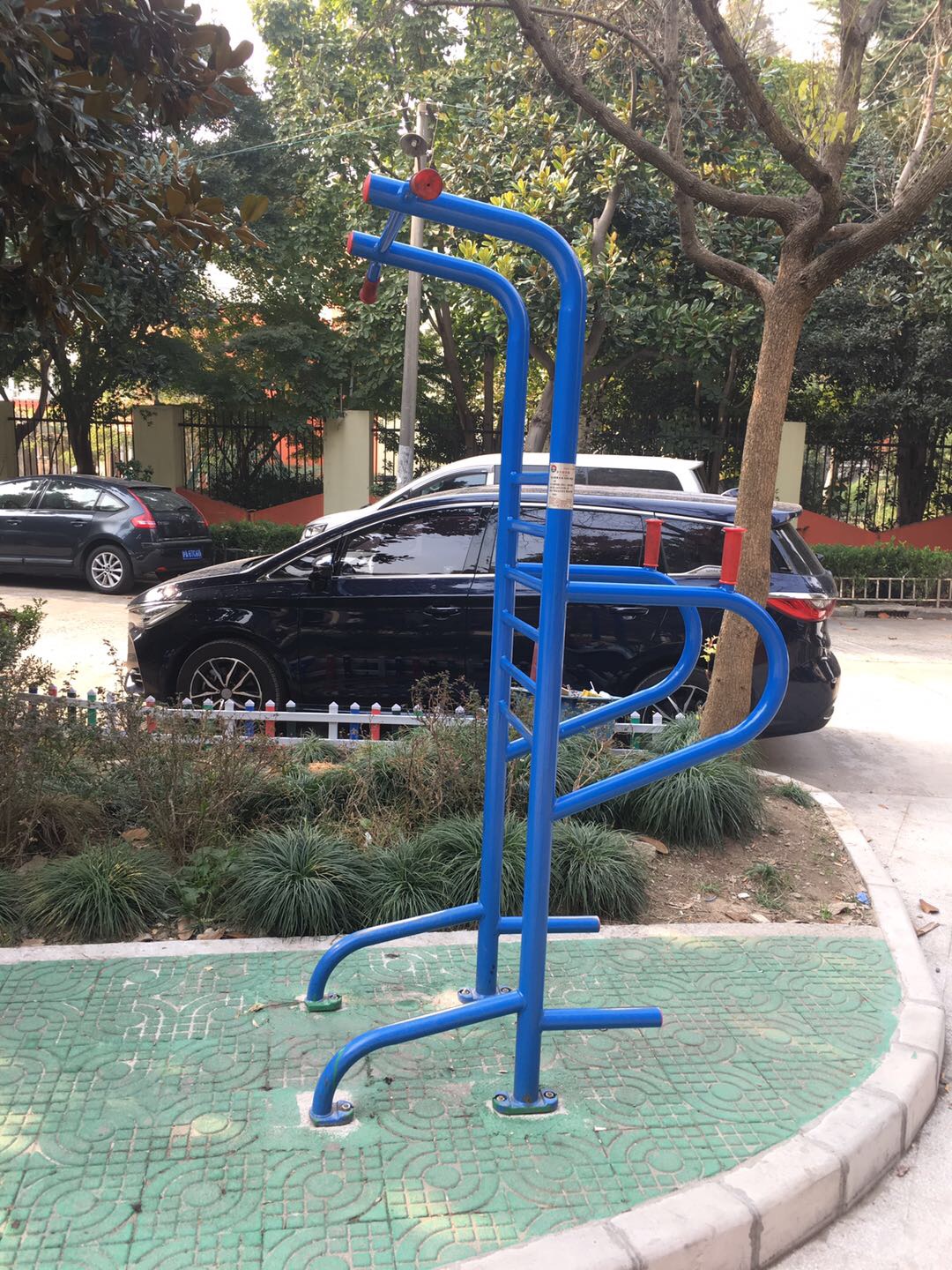 多功能训练器