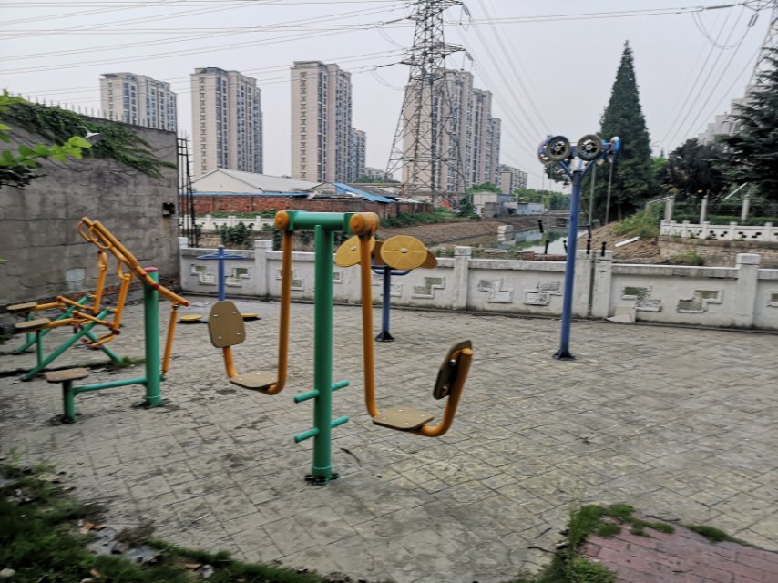 富丽居委健身苑点D