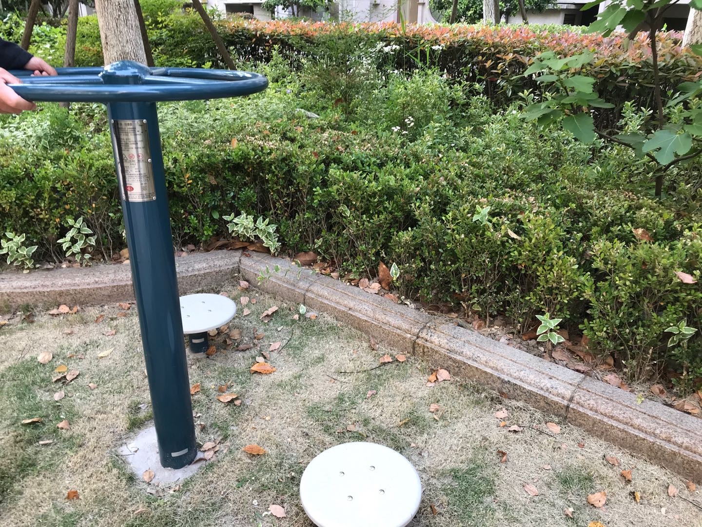 扭腰器