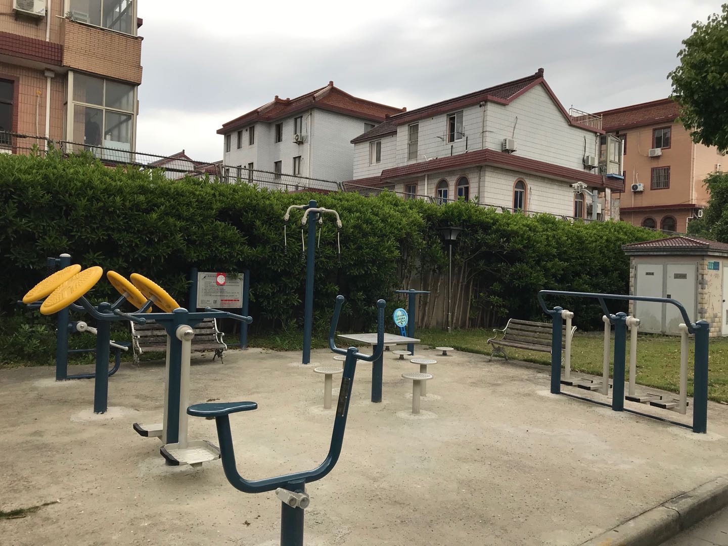 康虹佳园市民益智健身苑点